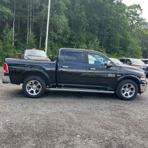 2015 RAM 1500 LARAMIE photo 10