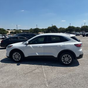 FORD ESCAPE SE - 3