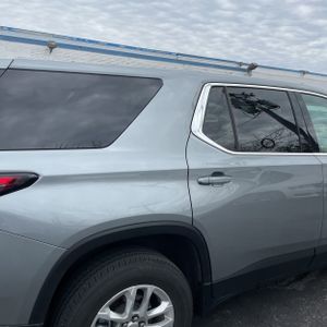 CHEVROLET TRAVERSE LS - 9