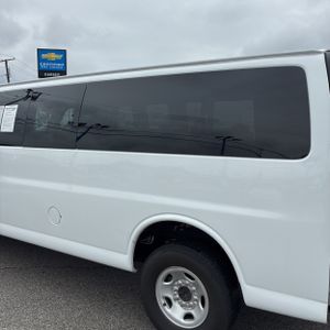 CHEVROLET EXPRESS LT 3500 - 6