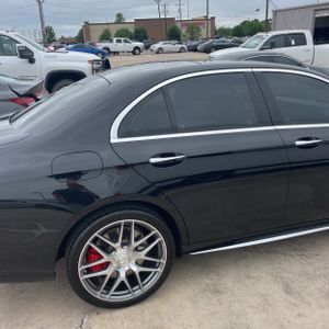 MERCEDES-BENZ E-CLASS AMG - 9