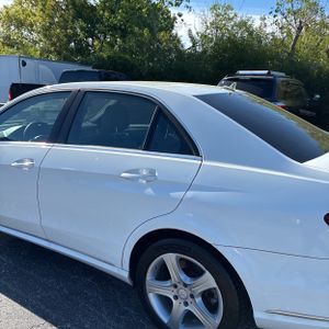 MERCEDES-BENZ E-CLASS - 6