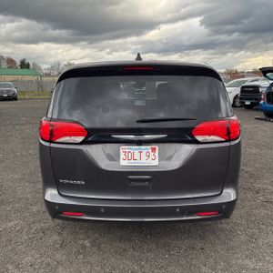 CHRYSLER VOYAGER LX - 7