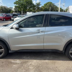2021 Honda HR-V EX-L — фото 4