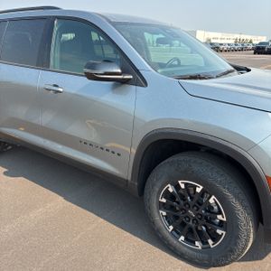 2025 Chevrolet TRAVERSE Z71 缩略图 13