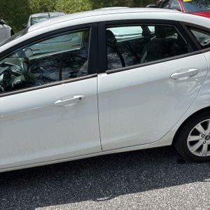 2013 FORD FIESTA SE — фото 3