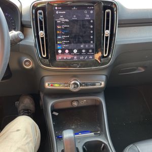 2023 Volvo XC40 CORE — миниатюра 37
