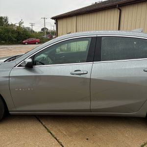 2024 Chevrolet MALIBU LT 照片 4