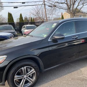 MERCEDES-BENZ GLC - 2