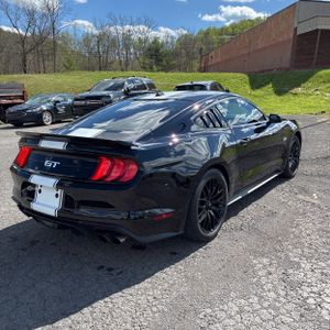 FORD MUSTANG GT - 8
