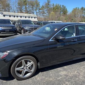 MERCEDES-BENZ E-CLASS - 2