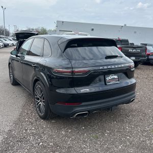 PORSCHE CAYENNE E-HYBRID - 5