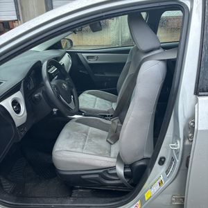 2018 Toyota COROLLA LE thumbnail 32