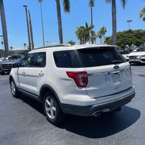 FORD EXPLORER XLT - 5