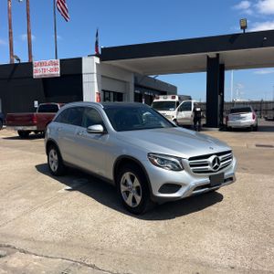 MERCEDES-BENZ GLC - 10