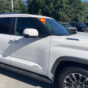 2025 Toyota SEQUOIA LIMITED photo 13