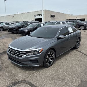 VOLKSWAGEN PASSAT SE - 1