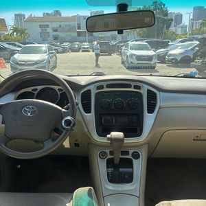 صورة مصغرة 35 لـ 2005 Toyota HIGHLANDER BASE