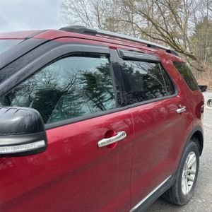 FORD EXPLORER XLT - 2