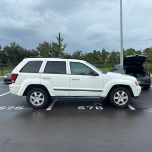 صورة 10 لـ 2009 JEEP GRAND CHEROKEE LAREDO