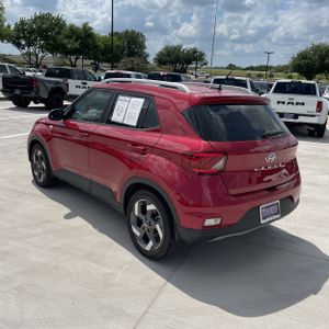 HYUNDAI VENUE LIMITED - 4