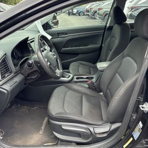 صورة مصغرة 32 لـ 2018 Hyundai ELANTRA SE