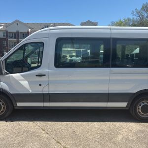FORD TRANSIT-350 XL - 4