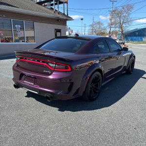DODGE CHARGER SRT HELLCAT - 8