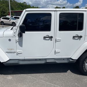 JEEP WRANGLER UNLIMITED SAHARA - 4