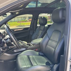 2020 Porsche CAYENNE BASE — миниатюра 21