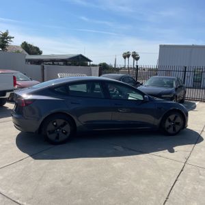 TESLA MODEL 3 BASE - 10