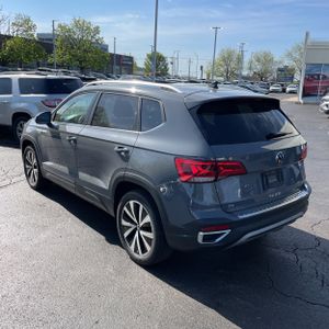 VOLKSWAGEN TAOS SE 4MOTION - 5