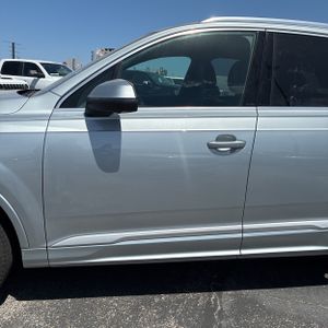 صورة 4 لـ 2025 AUDI Q7 PREMIUM PLUS