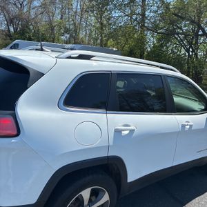 JEEP CHEROKEE LIMITED - 9