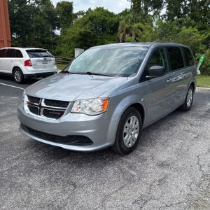 صورة 1 لـ 2017 Dodge GRAND CARAVAN SE