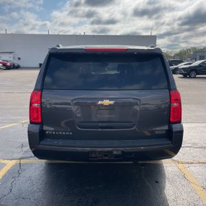 CHEVROLET SUBURBAN LT - 7