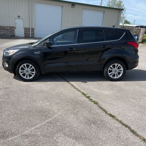 FORD ESCAPE SE - 3