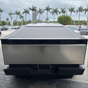 TESLA CYBERTRUCK BASE - 5