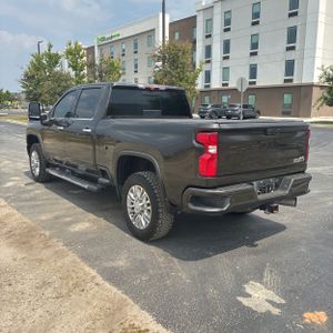 CHEVROLET SILVERADO 2500HD HIGH COUNTRY - 5