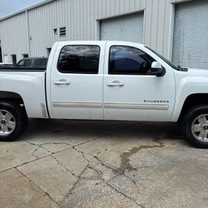 2010 Chevrolet SILVERADO 1500 LTZ photo 10