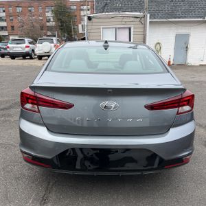 HYUNDAI ELANTRA VALUE EDITION - 7
