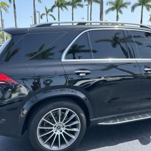 صورة 9 لـ 2021 Mercedes-BENZ GLE