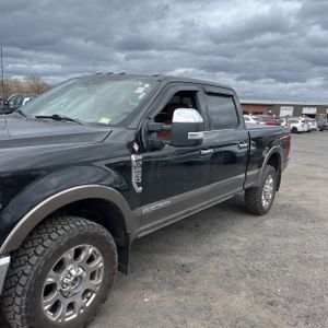 FORD F-250 SUPER DUTY KING RANCH - 2