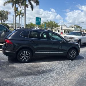 VOLKSWAGEN TIGUAN SE - 10