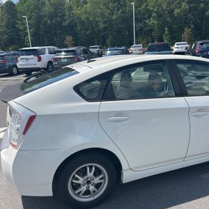 صورة 9 لـ 2010 Toyota PRIUS III