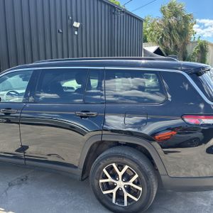 JEEP GRAND CHEROKEE L LIMITED - 6