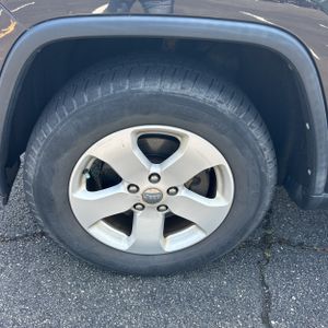2012 JEEP GRAND CHEROKEE LAREDO — миниатюра 17