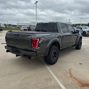 FORD F-150 RAPTOR - 8