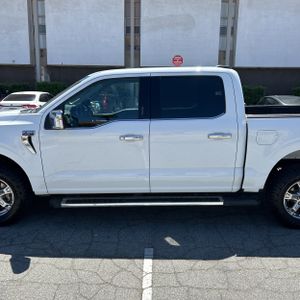 FORD F-150 LARIAT - 4