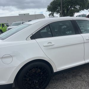 FORD TAURUS SHO - 9